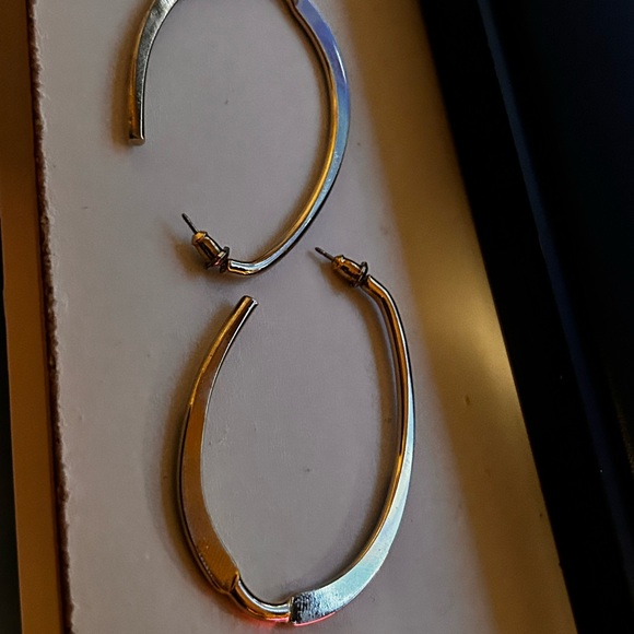 Neiman Marcus Opulent Black and Gold Earrings - Picture 3 of 3